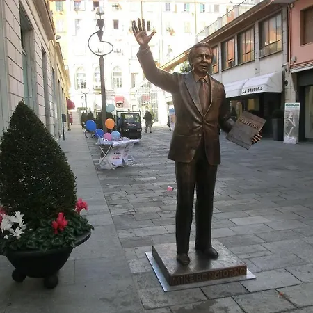 アパート In Centro Citta, Nei Vicoli Del Borgo