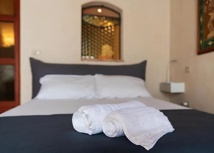 In Centro Citta, Nei Vicoli Del Borgo * San Remo